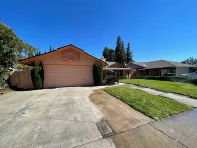 Main picture of 2701 Majestic Oak Dr