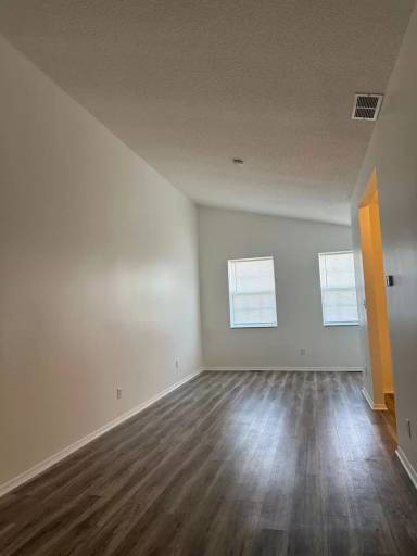 Main picture of 2197 Amherst Ave