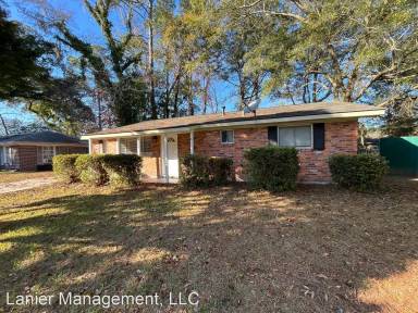 Main picture of 204 W Welwood Dr