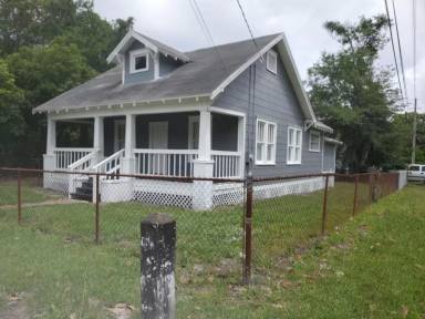 Main picture of 664 Escambia St