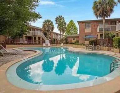 Main picture of 484 Banyon Tree Cir