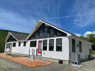 Main picture of 286 Kittle Road