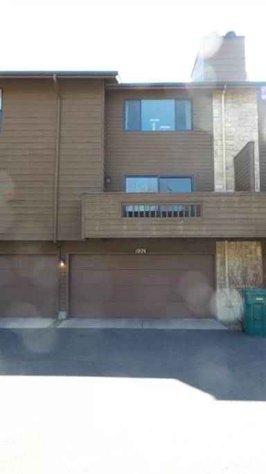 Main picture of 1012 Moorings Dr