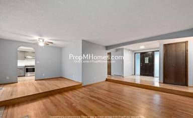 Main picture of 6506 SE Apple St