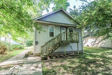 Main picture of 1122 N 8th St