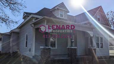Main picture of 1104 W Walnut St