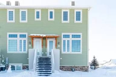 Main picture of 503 33rd Way E