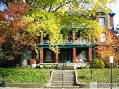 Main picture of 1441 S 4th St