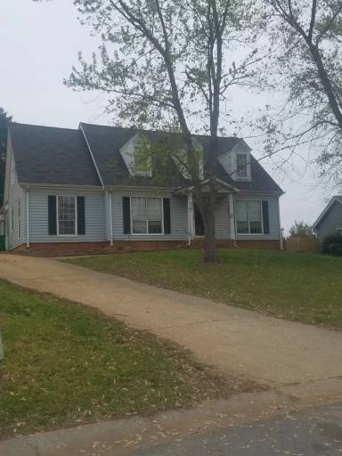 Main picture of 9501 Pondside Ln