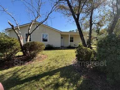 Main picture of 2714 Cranbrook Dr