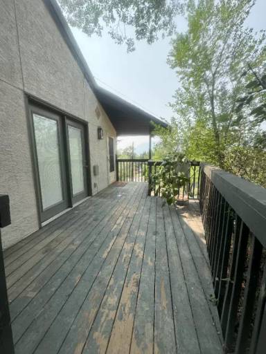 Main picture of 210 N Limit St