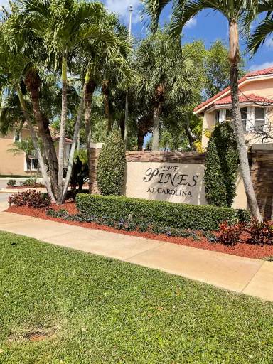 Main picture of 2656 NW 69th Ave
