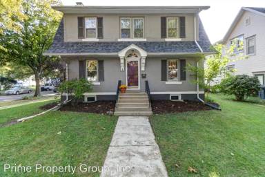 Main picture of 410 N Edwin St