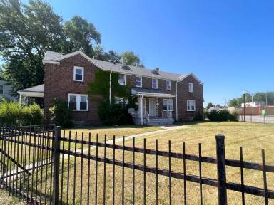 Main picture of 6005-6011 Columbia Ave