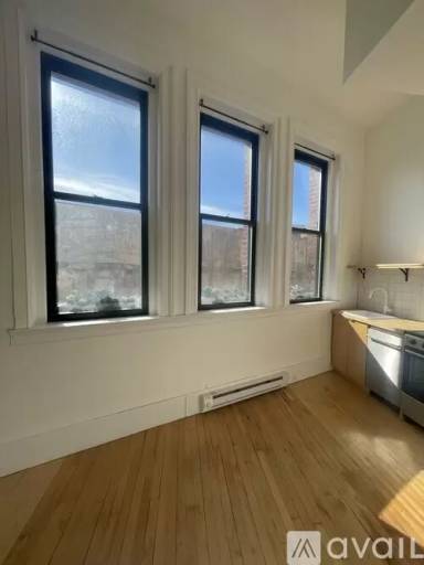 Main picture of 225 Weybosset St