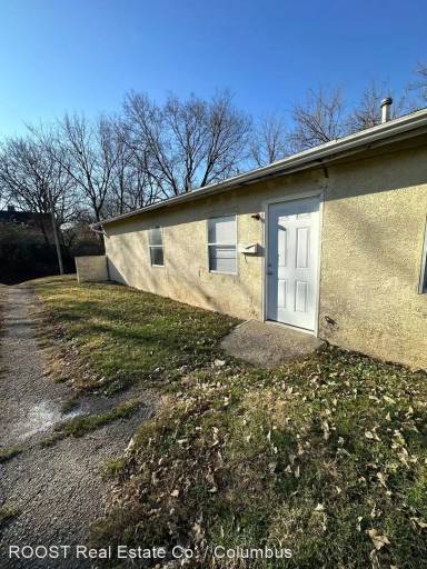 Main picture of 50 W Welch Ave