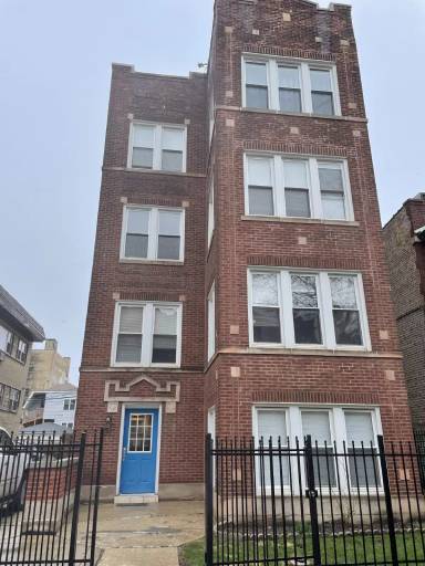 Main picture of 4820 N Springfield Ave