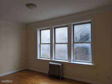 Main picture of 117 W 13th St
