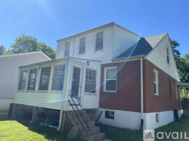 Main picture of 212 Louisa Ave