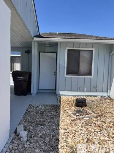Main picture of 471 Prestwick Pl
