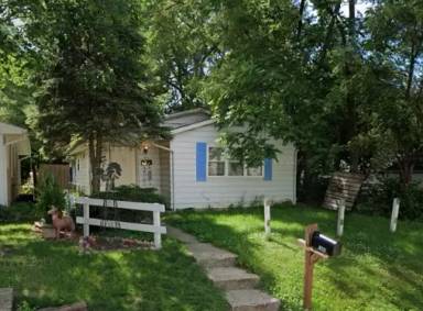 Main picture of 1044 N Rochester Ave