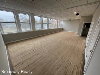 Main picture of 5022 Lorain Ave