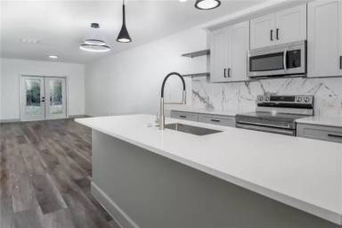 Main picture of 2242 Fernwood St