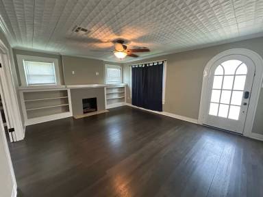 Main picture of 532 N 32nd St