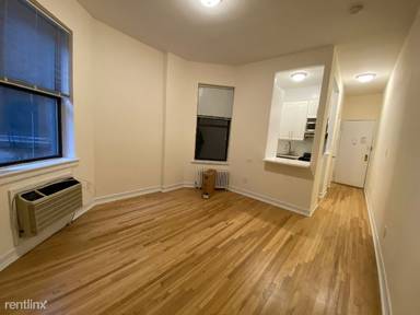 Main picture of 210 E 83rd St