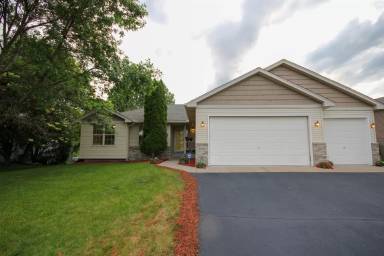 Main picture of 8723 Douglas Dr N