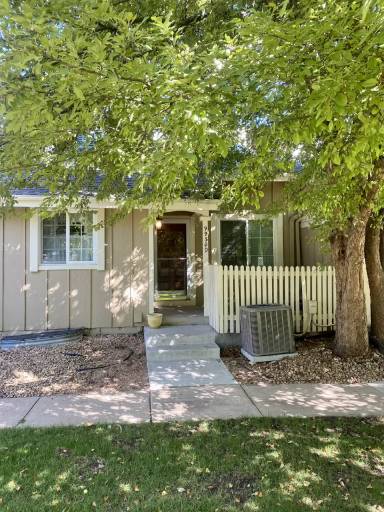 Main picture of 9930 Grove St