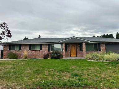 Main picture of 1006 1st Pl SE