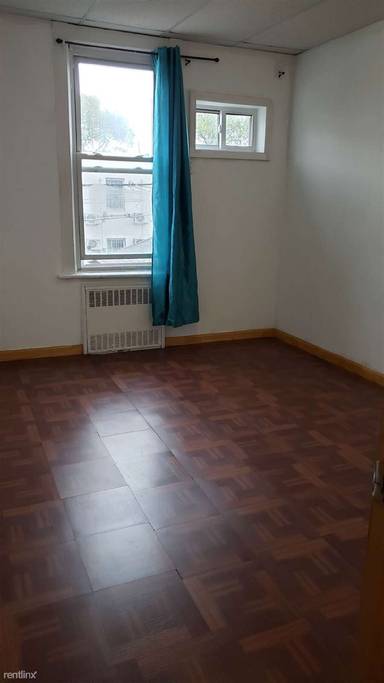 Main picture of 2 Fuller Pl