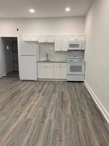 Main picture of 658 N 52nd St