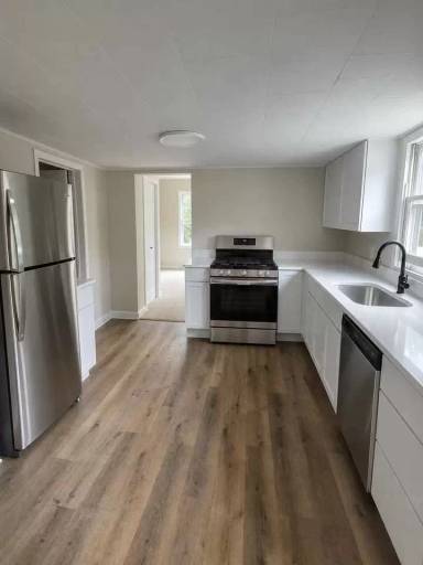 Main picture of 313 Palomino Rd SE
