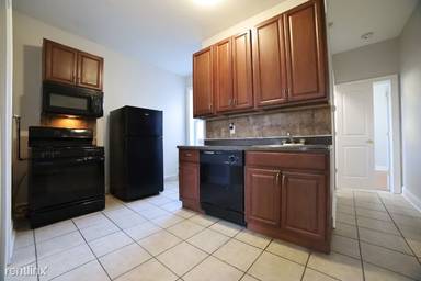 Main picture of 18 Wright Ave