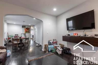 Main picture of 2651 W Armitage Ave