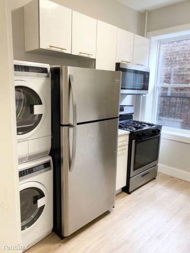 Main picture of 5107 Hudson Ave