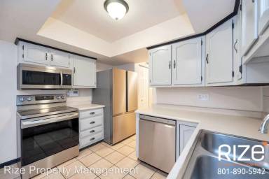 Main picture of 1880 W Homestead Farms Ln