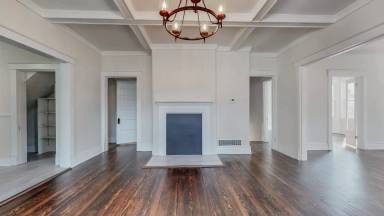 Main picture of 1835 Sherwood Ave