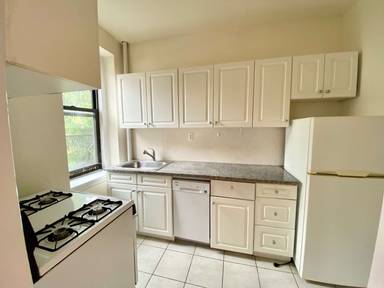 Main picture of 264 West 19 St
