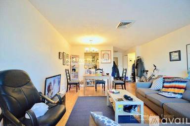 Main picture of 266 Chestnut Hill Ave