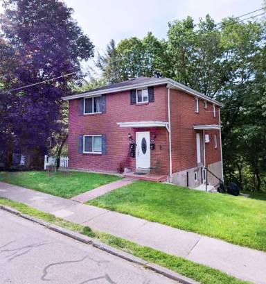 Main picture of 41 Center Ave