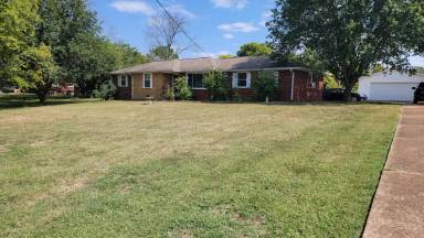 Main picture of 1216 Rugby Dr