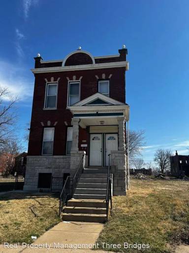 Main picture of 4312 Warne Ave