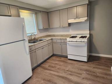 Main picture of 186 Bernower Ave SW