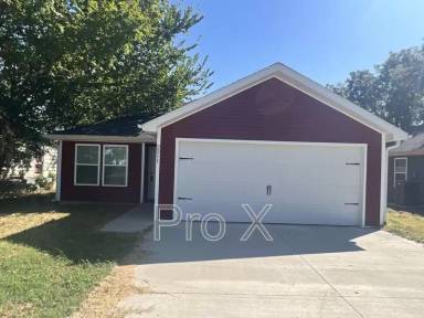 Main picture of 2211 S Tyler Ave