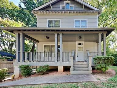 Main picture of 242 Haas Ave SE