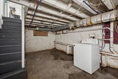 Main picture of 4952 Wakefield St