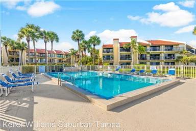 Main picture of 7500 Sunshine Skyway Ln S